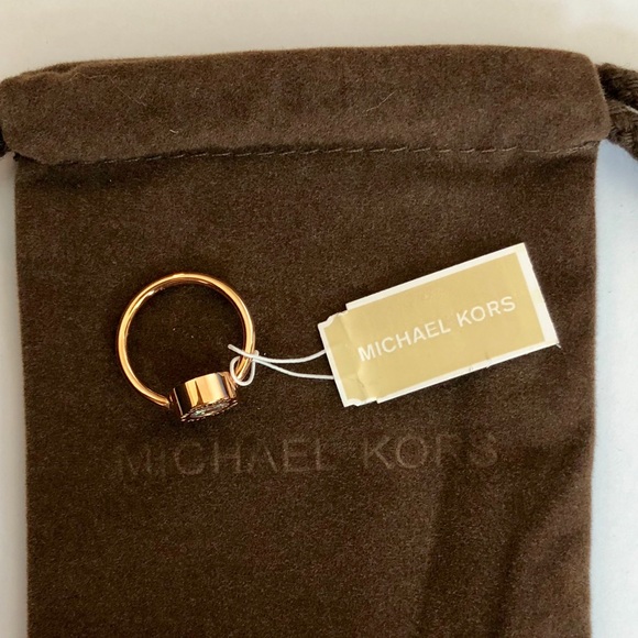 NWT MICHAEL KORS Brilliance Rose Gold Crystal Ring - Picture 5 of 7